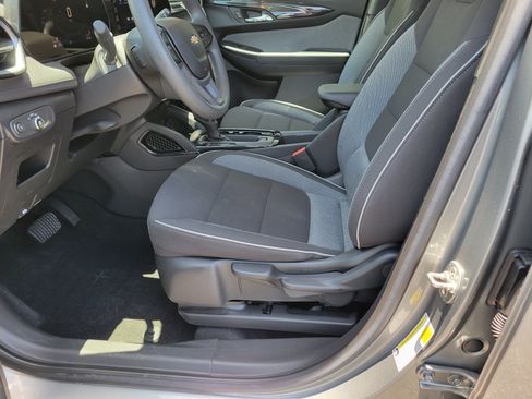 Certified 2024 Chevrolet TrailBlazer LT FWD image 29