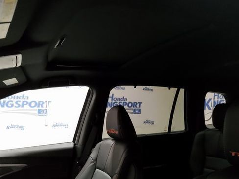 Used 2022 Honda Passport TrailSport image 32