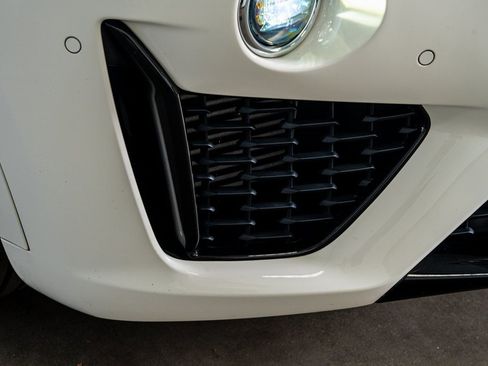 Used 2022 Maserati Levante Modena image 20