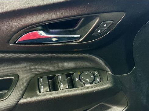 Used 2022 Chevrolet Equinox RS image 18