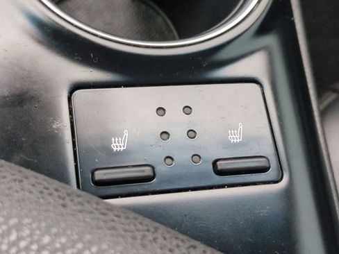 Used 2018 Toyota Camry XLE image 22