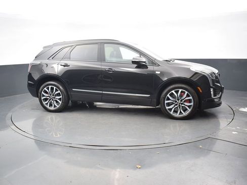 Certified 2024 Cadillac XT5 Sportv w/ LPO, Red Accent Package image 7