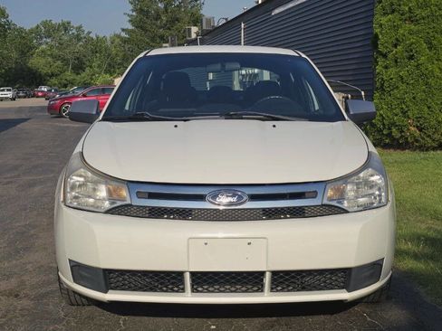 Used 2011 Ford Focus SE image 9