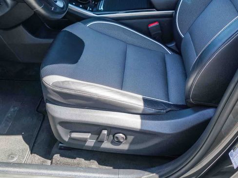 Certified 2022 Kia Niro EX FWD image 20