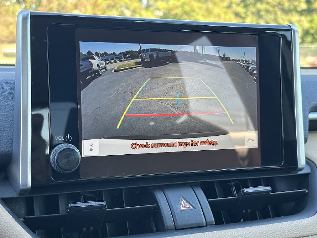 Certified 2024 Toyota RAV4 XLE FWD image 32