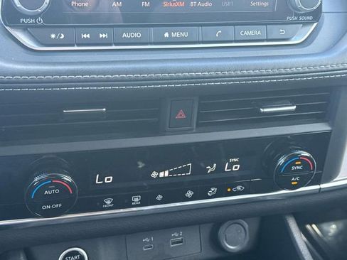 Certified 2023 Nissan Rogue SV image 15