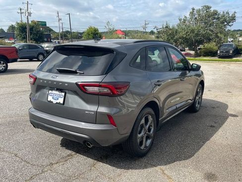 Certified 2024 Ford Escape ST-Line AWD/4WD image 5