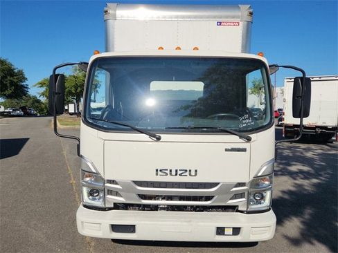 Used 2024 Isuzu NPR image 8