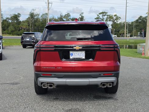 New 2027 Chevrolet Traverse LT w/ Sun and Wheel Package AWD/4WD image 6