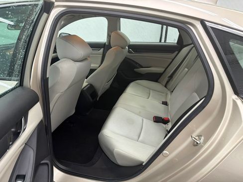 Used 2019 Honda Accord LX image 19