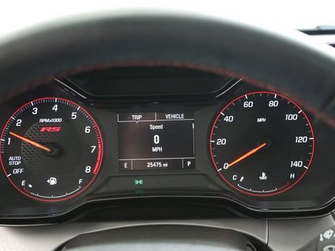 Used 2024 Chevrolet Trax RS w/ Sunroof Package FWD image 18