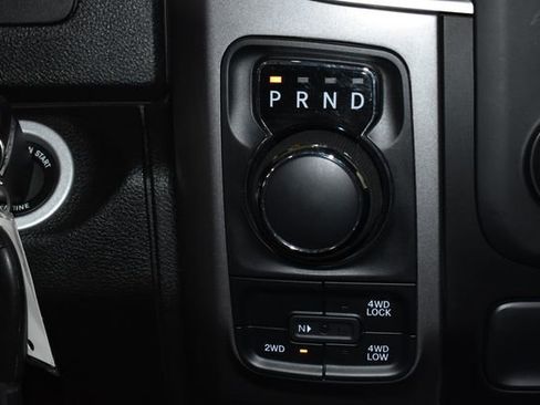 Used 2022 RAM 1500 Classic SLT image 22