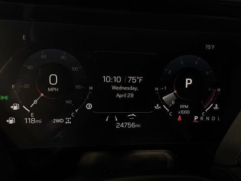 Used 2025 GMC Yukon XL Denali AWD/4WD image 15
