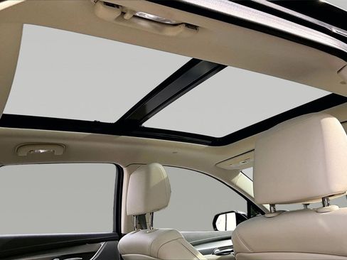 Used 2024 Cadillac XT5 Premium Luxury w/ Technology Package image 16