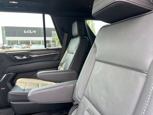 Used 2024 GMC Yukon Denali w/ LPO, Floor Liner Package AWD/4WD image 31