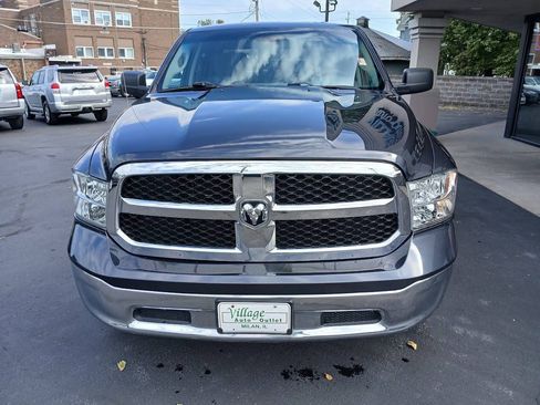 Used 2019 RAM 1500 Classic SLT AWD/4WD image 12