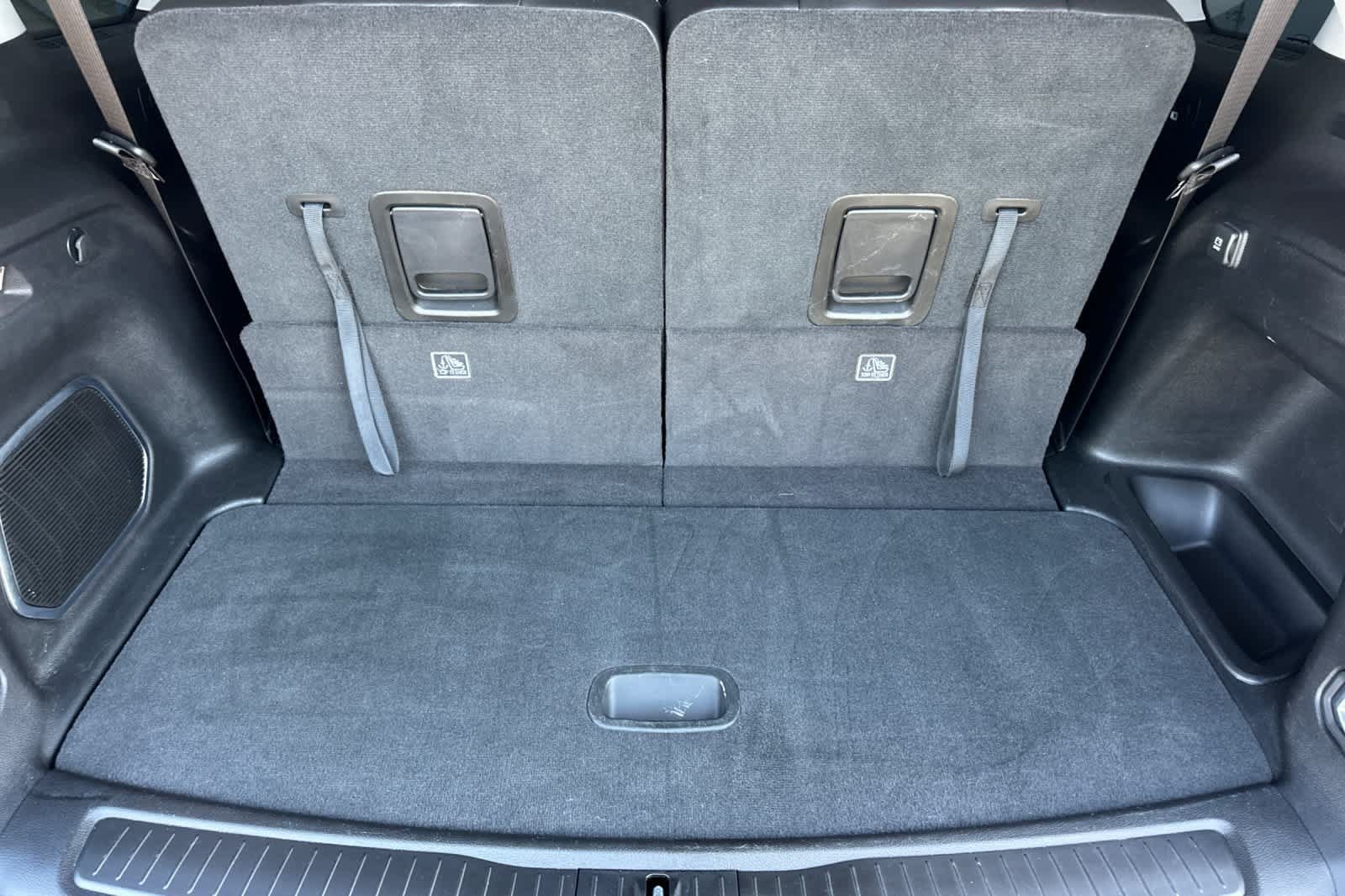 Used 2023 Jeep Grand Cherokee L Limited w/ Rear Seat Video Group I AWD/4WD image 17
