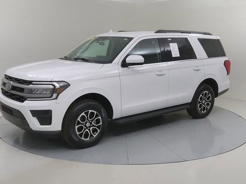 Certified 2024 Ford Expedition XLT AWD/4WD image 21