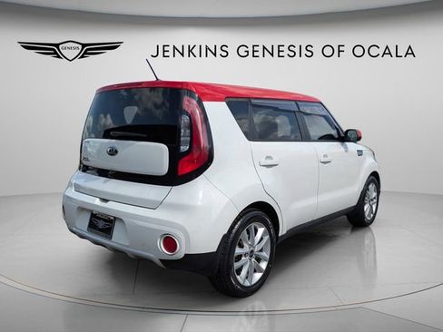 Used 2018 Kia Soul + FWD image 7