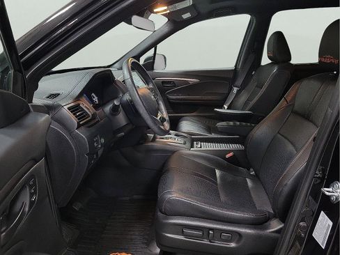 Used 2023 Honda Passport TrailSport image 12