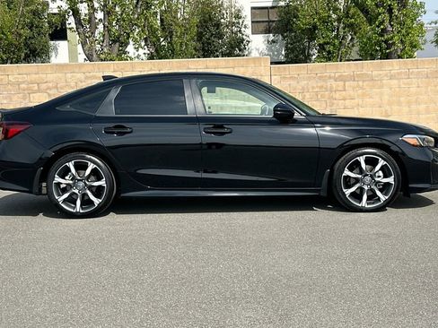 Certified 2025 Honda Civic Sport image 3