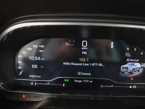 Used 2024 GMC Yukon XL AT4 w/ Technology Package image 16