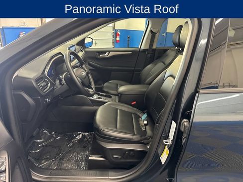 Used 2022 Ford Escape SEL w/ Technology Package AWD/4WD image 10