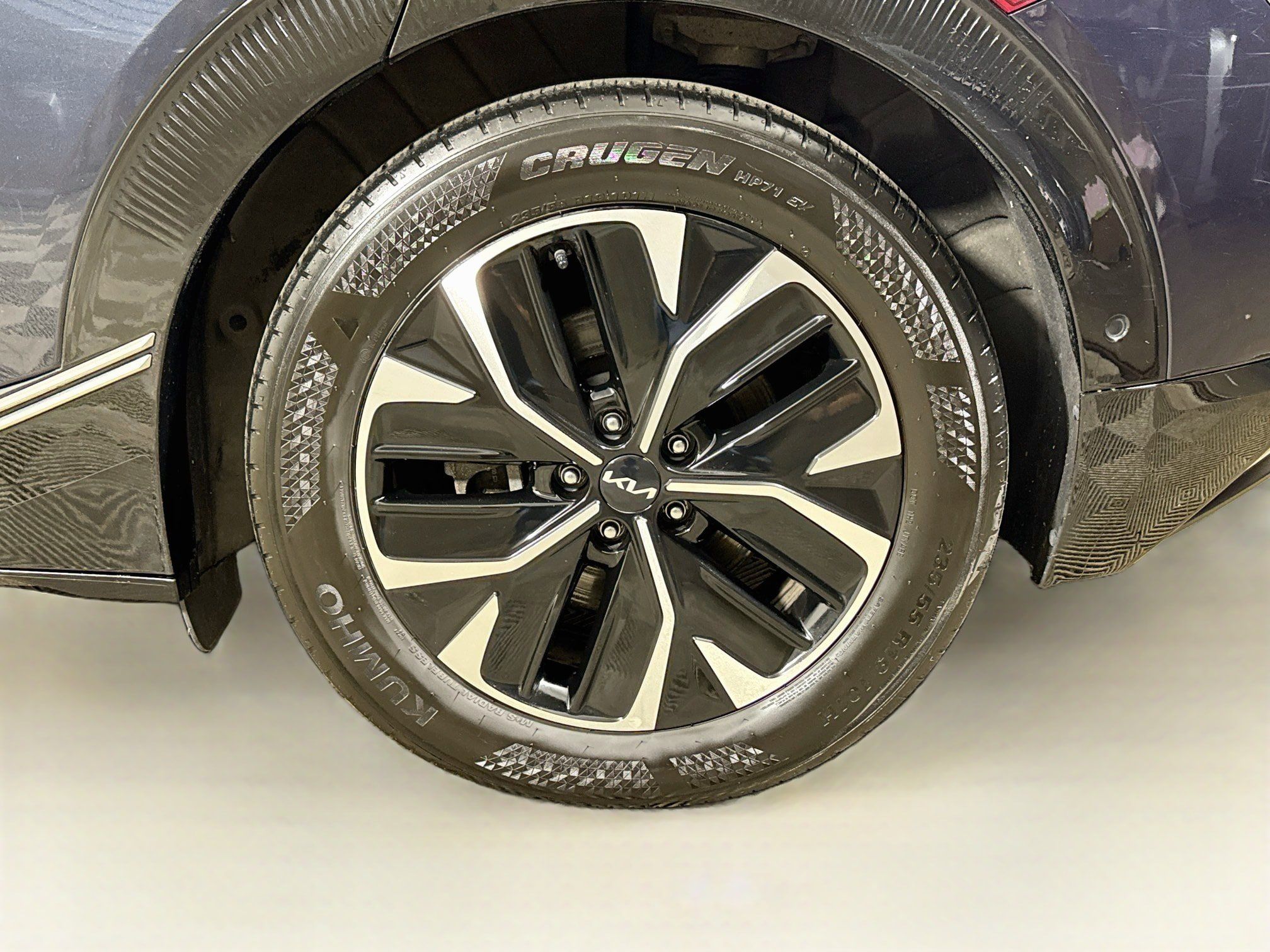Used 2023 Kia EV6 Wind w/ Wind Technology Package AWD/4WD image 31