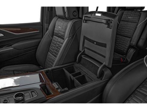 Used 2022 Cadillac Escalade Premium Luxury Platinum w/ LPO, Radiant Package AWD/4WD image 17