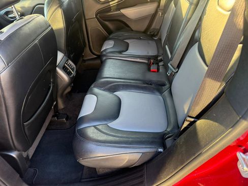 Used 2014 Jeep Cherokee Limited image 16