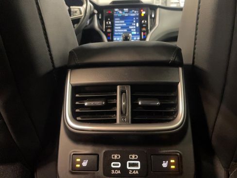 Used 2024 Subaru Outback Limited image 8