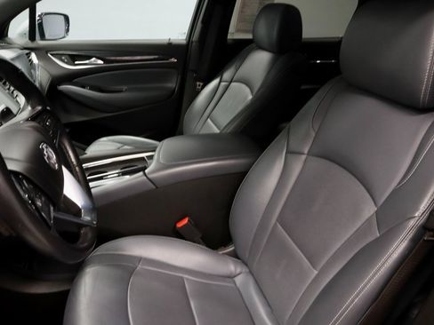 Used 2024 Buick Enclave Premium image 27