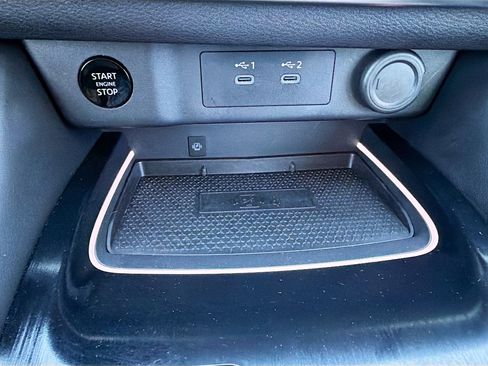 Used 2025 Nissan Rogue Platinum image 30