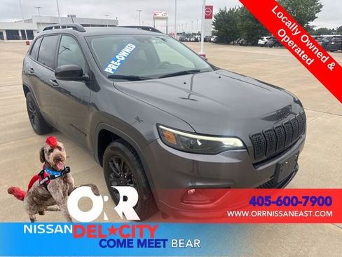 Used 2023 Jeep Cherokee Altitude Lux image 7