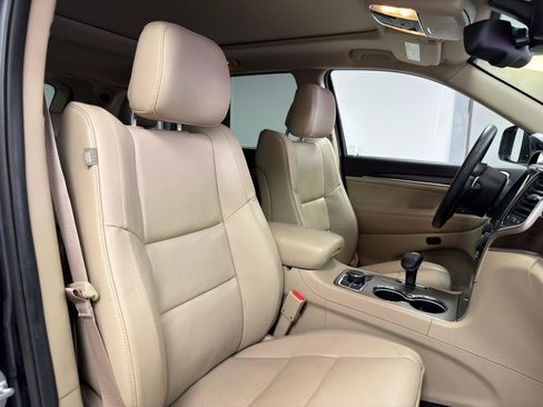 Used 2014 Jeep Grand Cherokee Limited w/ Luxury Group II AWD/4WD image 12