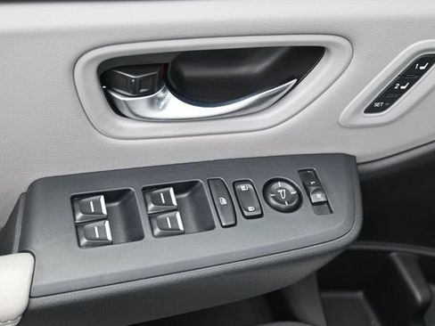 Used 2025 Honda Pilot Touring image 20