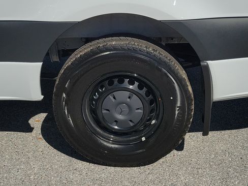 New 2025 Mercedes-Benz Sprinter 2500 image 5