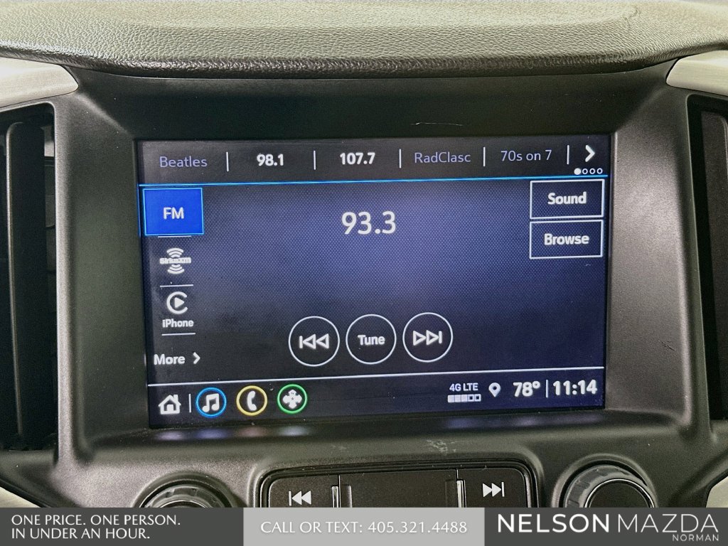 Used 2024 GMC Terrain SLT AWD/4WD image 15