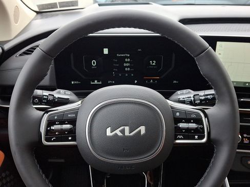 New 2026 Kia Carnival SX Prestige image 14