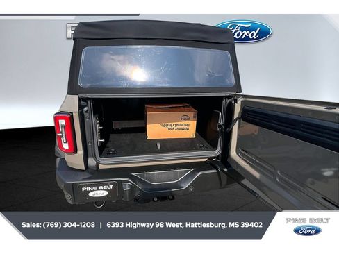 Used 2025 Ford Bronco Outer Banks w/ Sasquatch Package AWD/4WD image 21