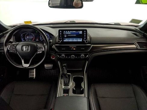 Used 2019 Honda Accord Sport image 7
