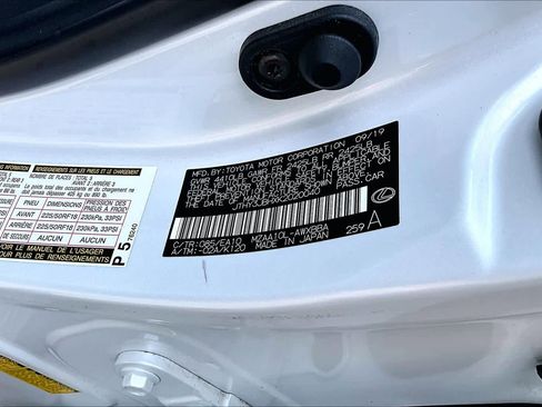 Used 2019 Lexus UX 200 w/ Accessory Package 2 FWD image 36