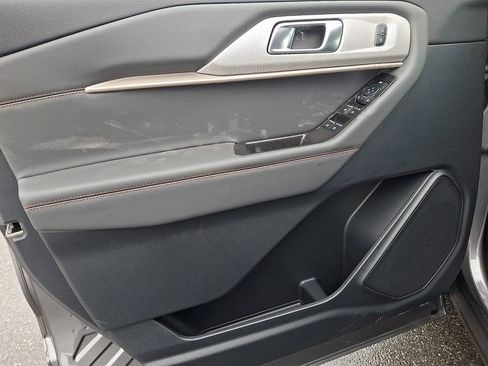 New 2026 Ford Explorer Active image 9