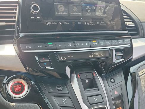 New 2026 Honda Odyssey Touring image 24