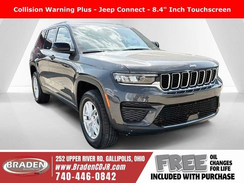 New 2026 Jeep Grand Cherokee Laredo AWD/4WD image 1