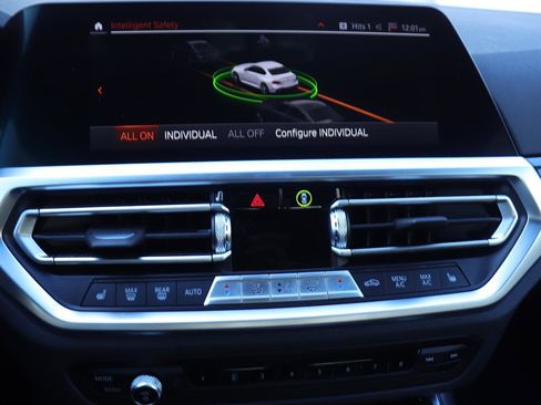 Used 2022 BMW 230i Coupe w/ Premium Package image 30