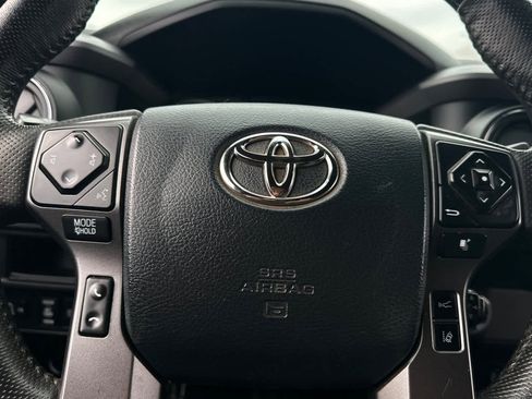 Used 2019 Toyota Tacoma TRD Sport image 27