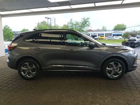 Certified 2023 Ford Escape ST-Line Select w/ Tech Pack #1 AWD/4WD image 5