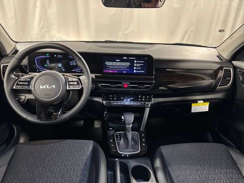Certified 2026 Kia Seltos S AWD/4WD image 5