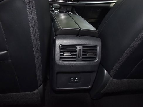 Used 2021 Nissan Rogue SV w/ Premium Package image 19